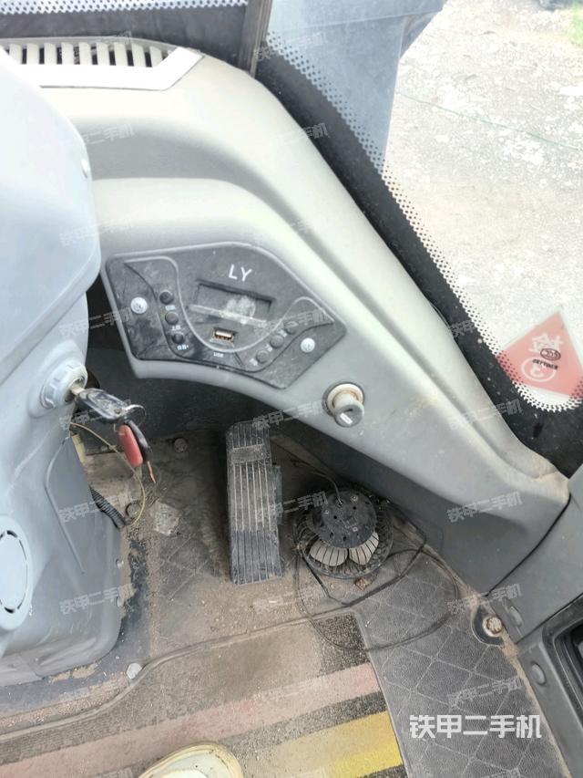 駕駛室頂部 外（駕駛室部分）