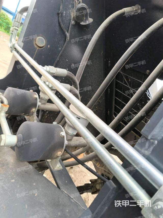 后驅(qū)動(dòng)橋（液壓/傳動(dòng)系統(tǒng)）