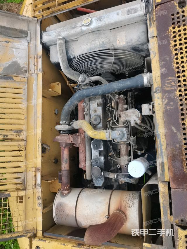 发动机室（上车部件）