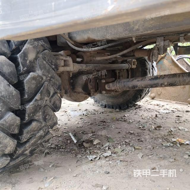 单侧履带整体（整机外观）