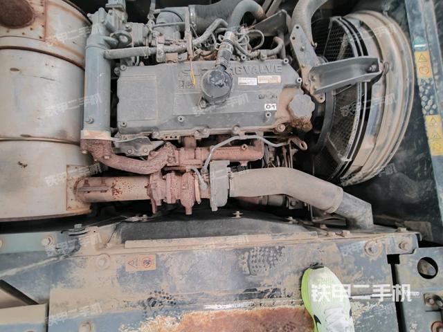 氣門室蓋螺絲特寫（上車部件）