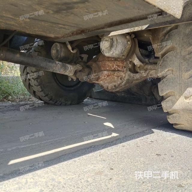 单侧履带整体（整机外观）