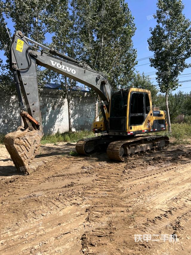 驾驶室整体（整机外观）