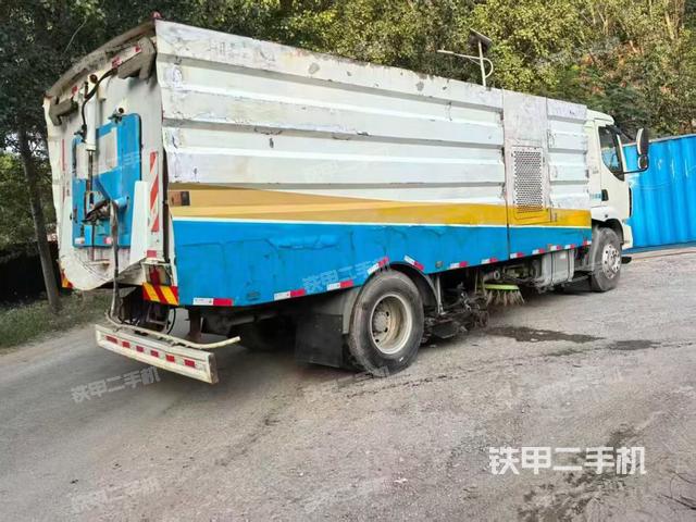 整机右后45°（设备外观及核心部件）