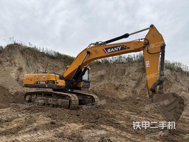 整机右后45°（整机外观）