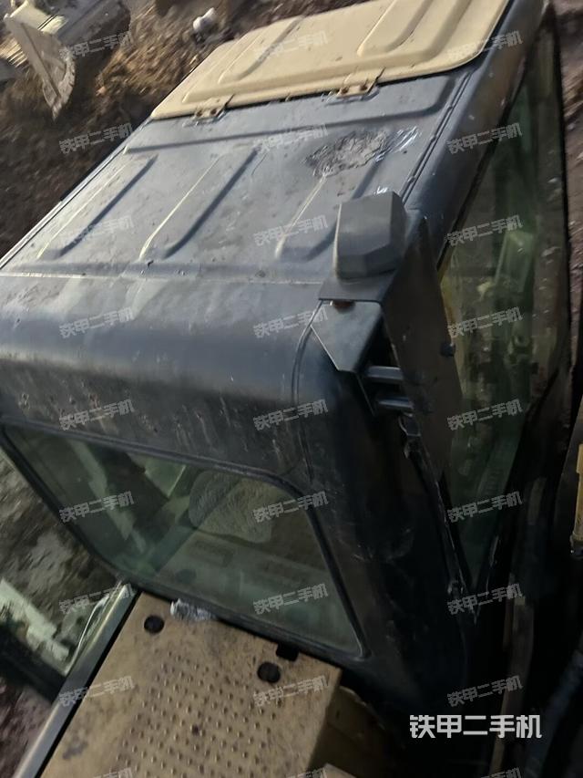 駕駛室頂部俯視（上車部件）