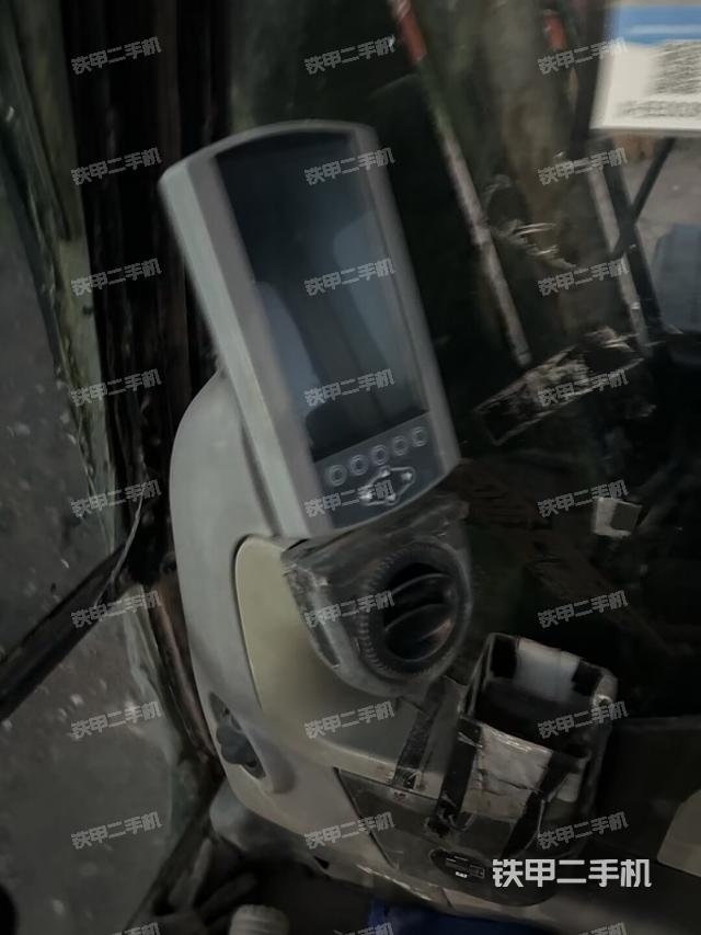 后窗玻璃角標(biāo)（駕駛室部分）