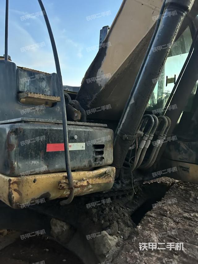 大臂根部?斜視（工作和回轉(zhuǎn)裝置）