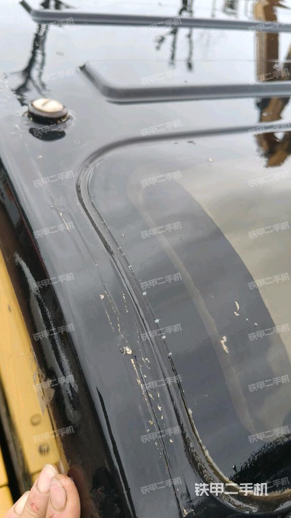 駕駛室頂部（整機(jī)外觀）