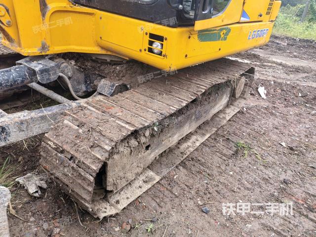 右側(cè)履帶整體?（行走機構）