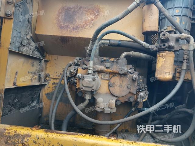 液压泵斜45 右（大件舱室）