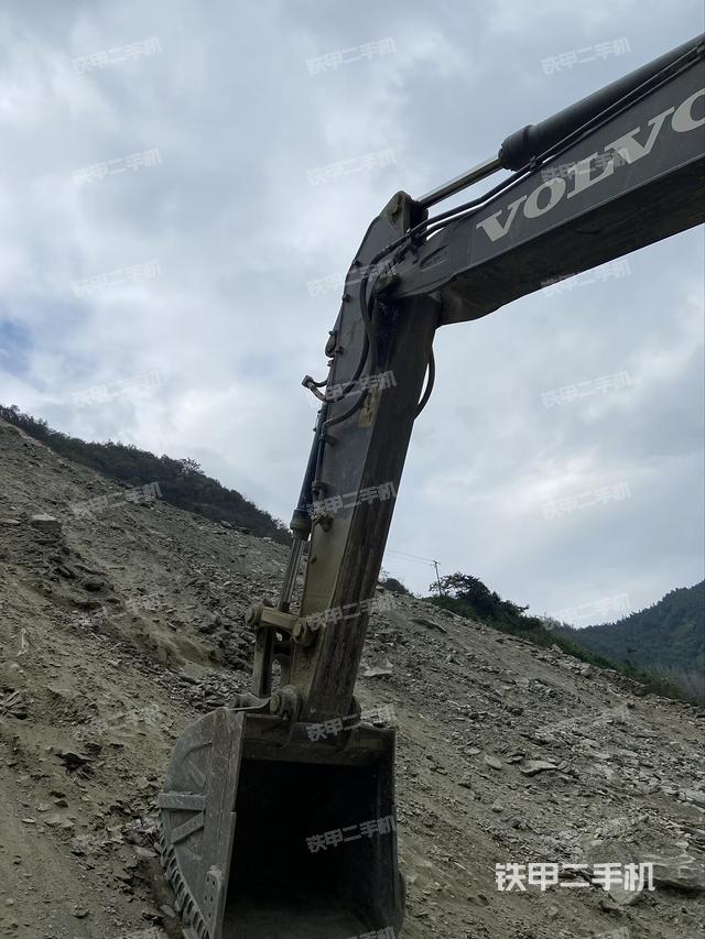 大臂整體?右側（工作和回轉裝置）