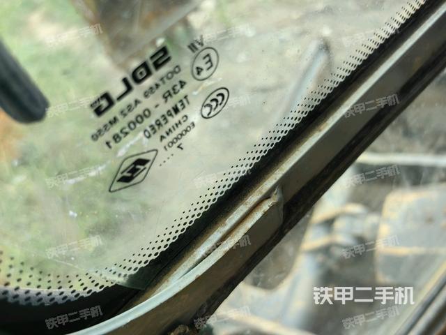 后窗玻璃角標(biāo)（駕駛室部分）