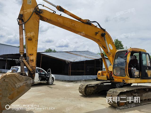 现代R220LC-5挖掘机