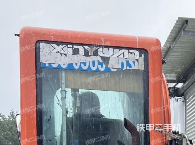 驾驶室顶部（整机外观）