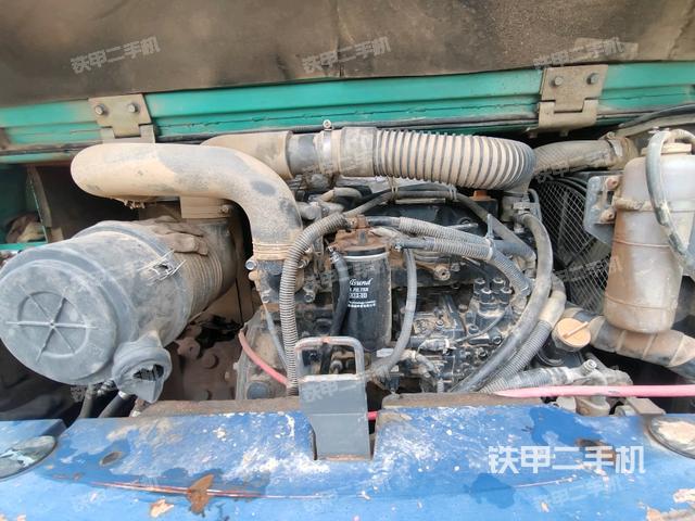 发动机室（上车部件）