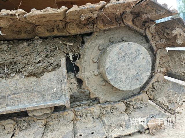 左側(cè)履帶整體?（行走機(jī)構(gòu)）