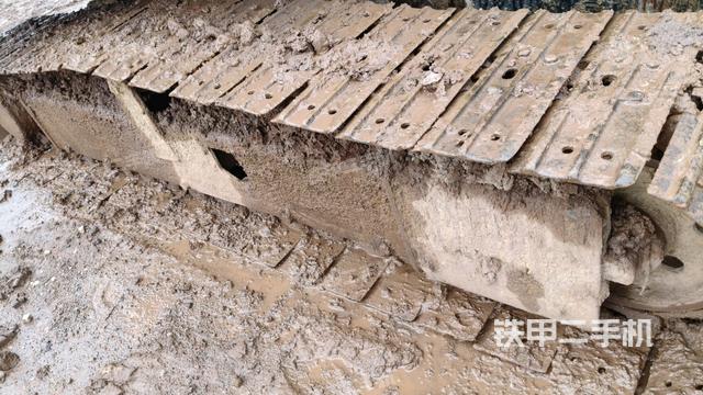 單側(cè)履帶整體（整機外觀）