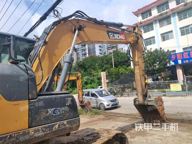 大臂整体 右侧（工作和回转装置）