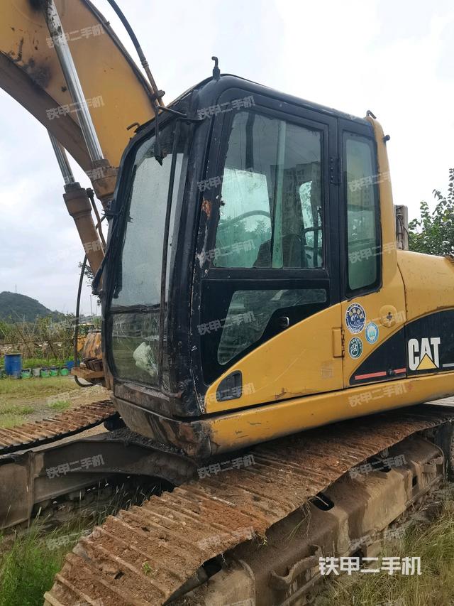 驾驶室左前45度（驾驶室部分）