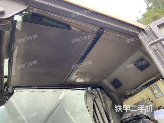 頂棚整體（駕駛室部分）