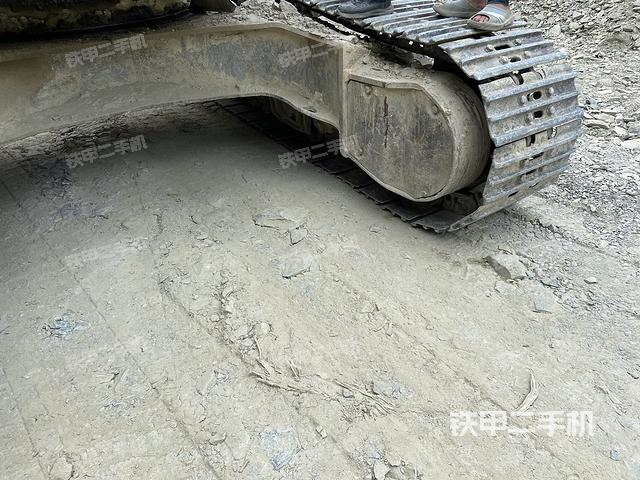 左側行走馬達蓋板（行走機構）