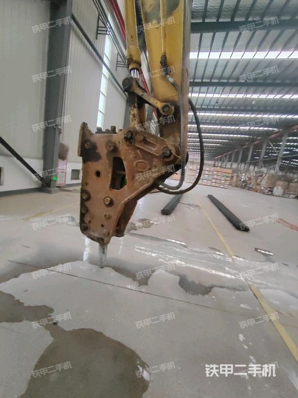 鏟斗右后整體（工作和回轉(zhuǎn)裝置）