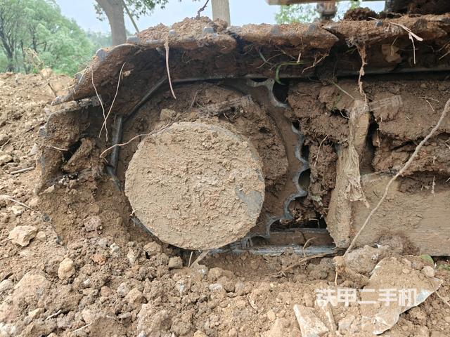 单侧履带整体（整机外观）