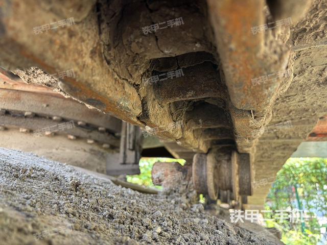 单侧履带整体（整机外观）