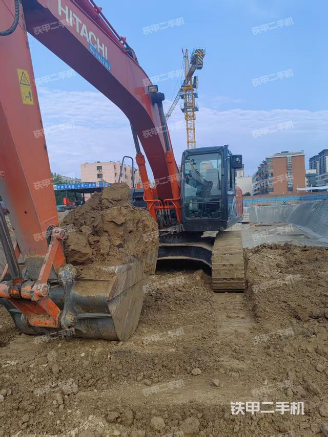 驾驶室整体（整机外观）