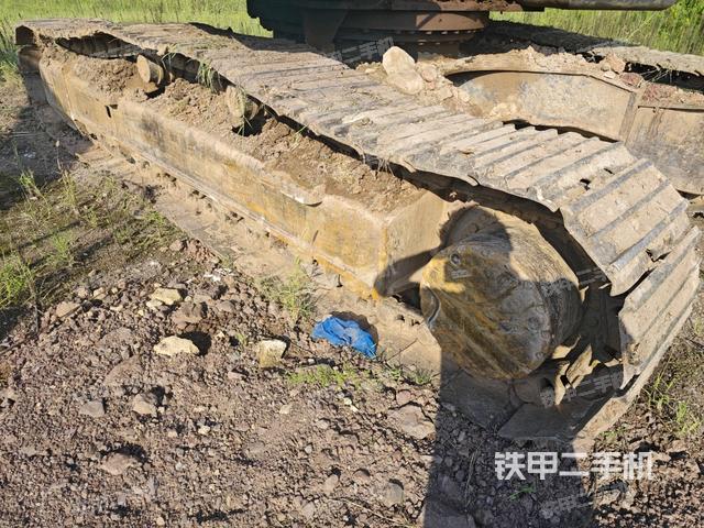 左側(cè)履帶整體?（行走機構(gòu)）