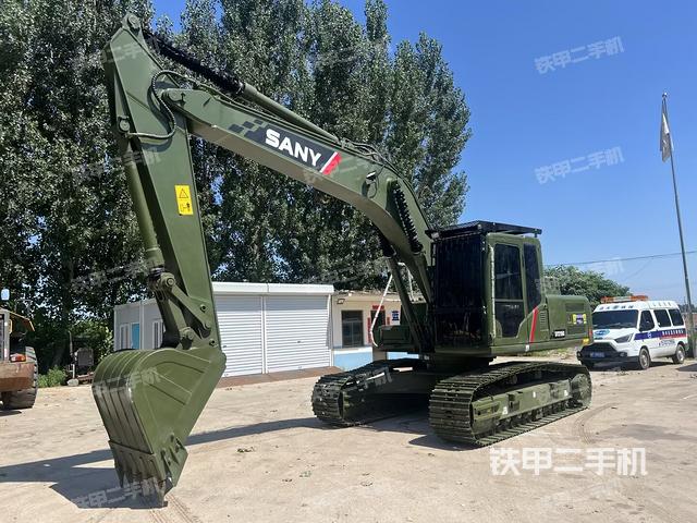 三一重工SY215C-9挖掘機(jī)