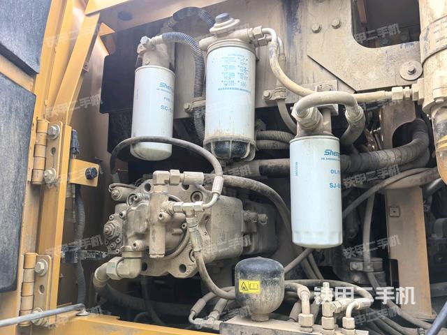 液壓泵斜45?左（大件艙室）