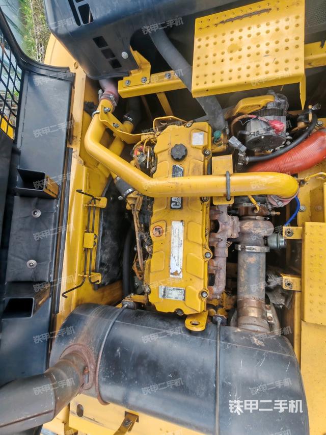 發(fā)動(dòng)機(jī)整體俯視（整機(jī)外觀）