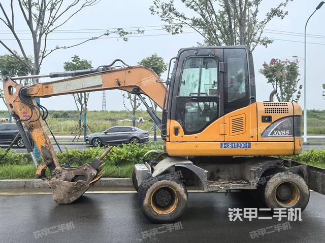 犀牛重工XN85-L挖掘机