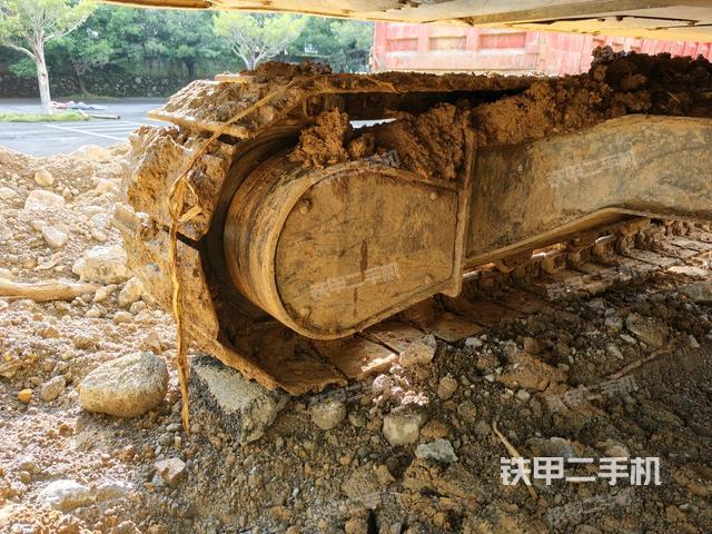 左側(cè)行走馬達(dá)蓋板(行走機(jī)構(gòu)) 左側(cè)行走馬達(dá)蓋板(行走機(jī)構(gòu))