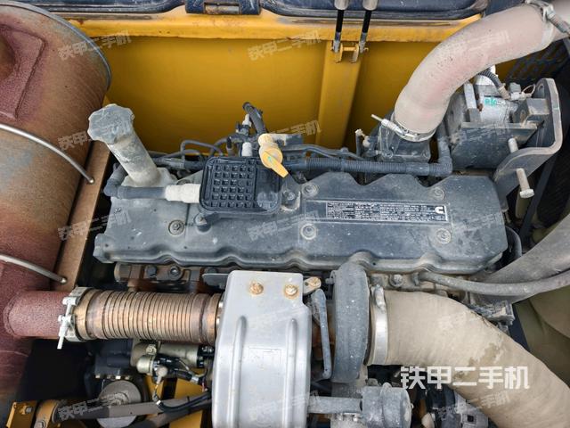 氣門室蓋螺絲特寫（上車部件）