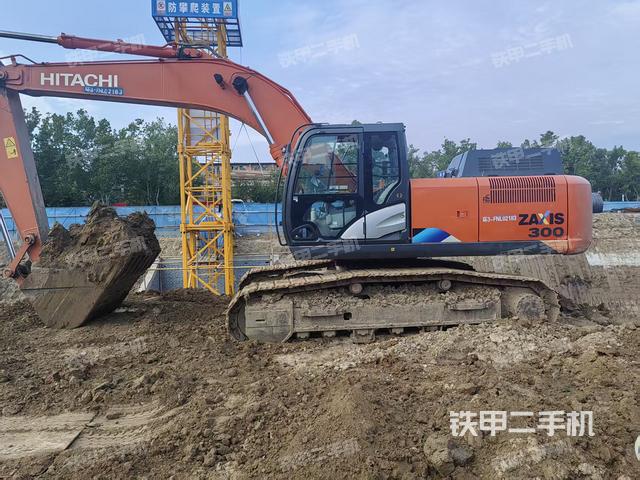 日立ZX300-5A挖掘机