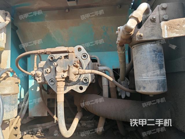 液壓泵斜45?右（大件艙室）