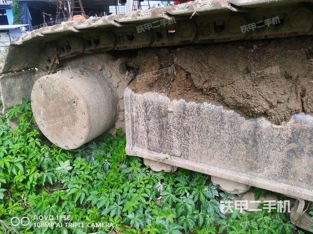 右驱动轮（行走机构）