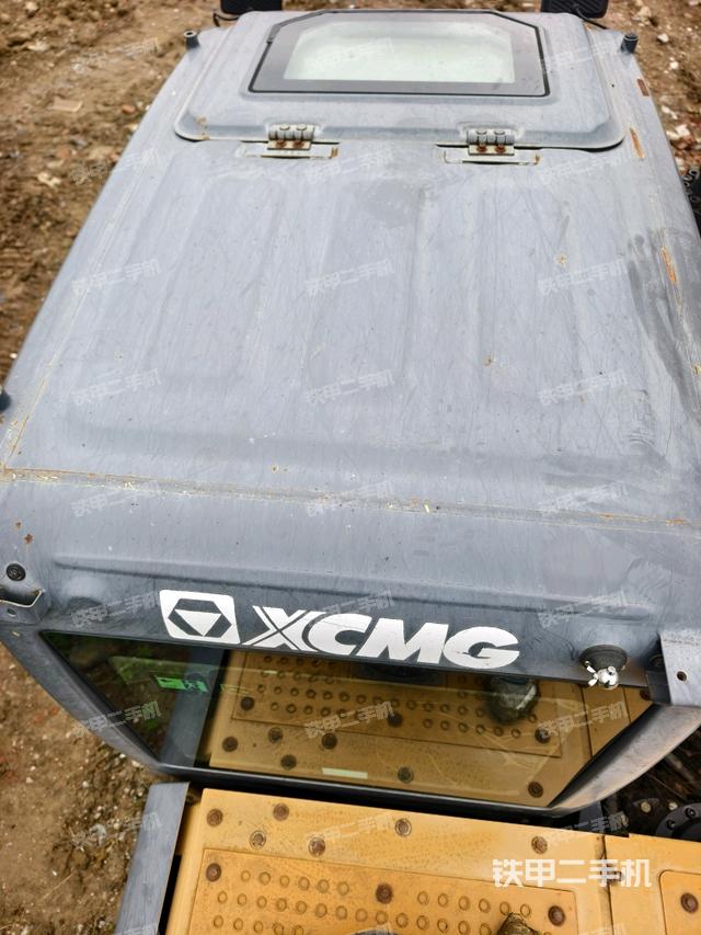 驾驶室顶部（整机外观）