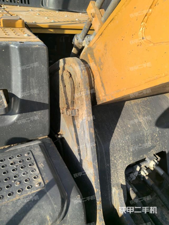 大臂根部?斜視（工作和回轉(zhuǎn)裝置）