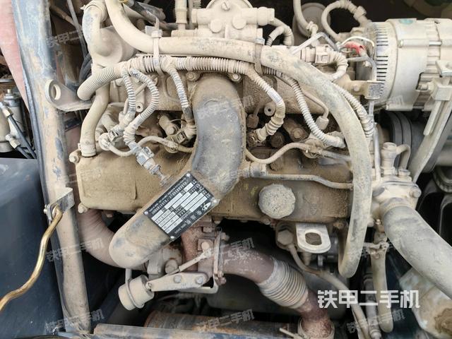 发动机室（上车部件）