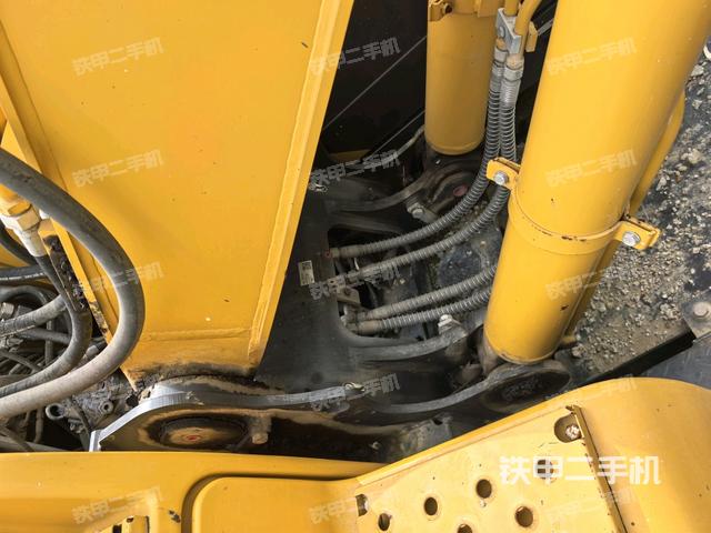 大臂根部?斜視（工作和回轉(zhuǎn)裝置）