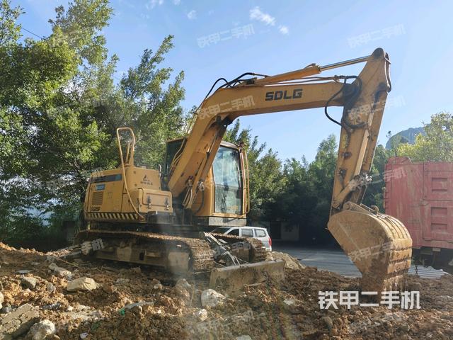 右前45(整機(jī)外觀) 右前45(整機(jī)外觀)
