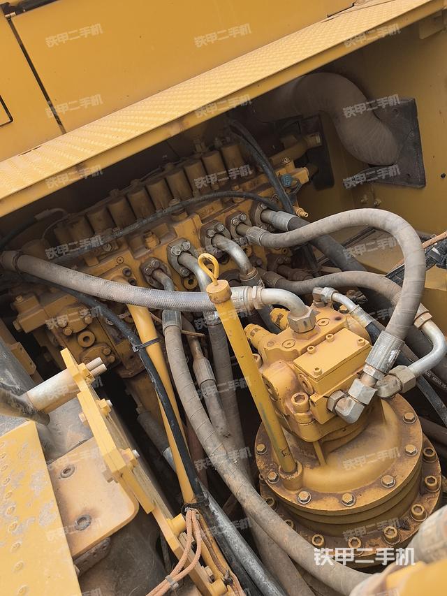 单侧履带整体（整机外观）