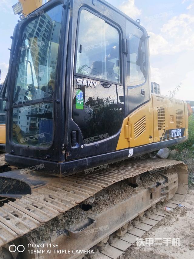 驾驶室左前45度（驾驶室部分）