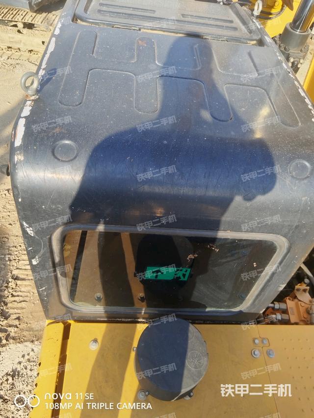 驾驶室顶部俯视（上车部件）