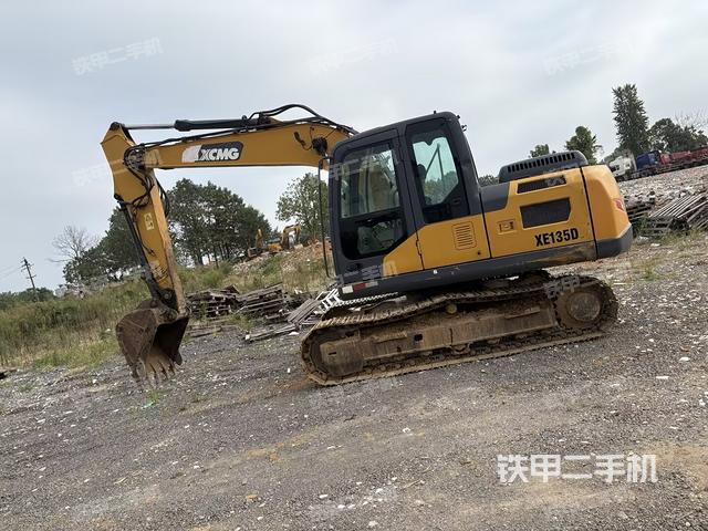 徐工XE135D挖掘機(jī)