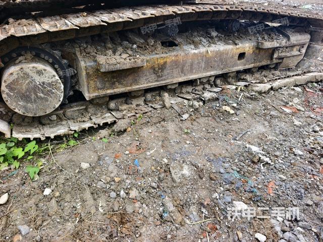 单侧履带整体（整机外观）